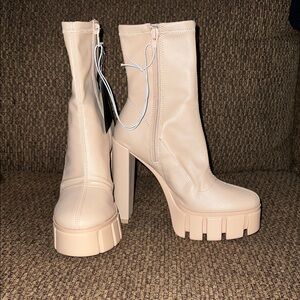 Forever 21 Chunky Platform Booties Size 6